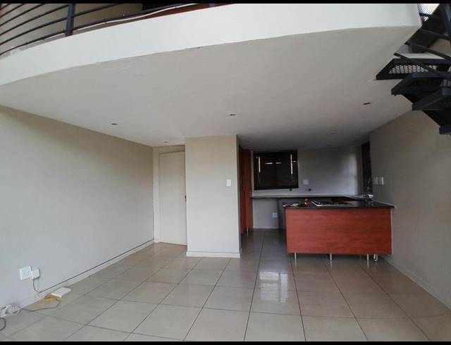 1 BEDROOM PROPERTY TO RENT IN ROOIHUISKRAAL NORTH